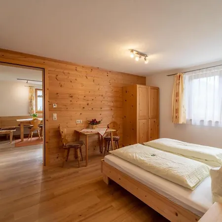 Forsthaus 3*